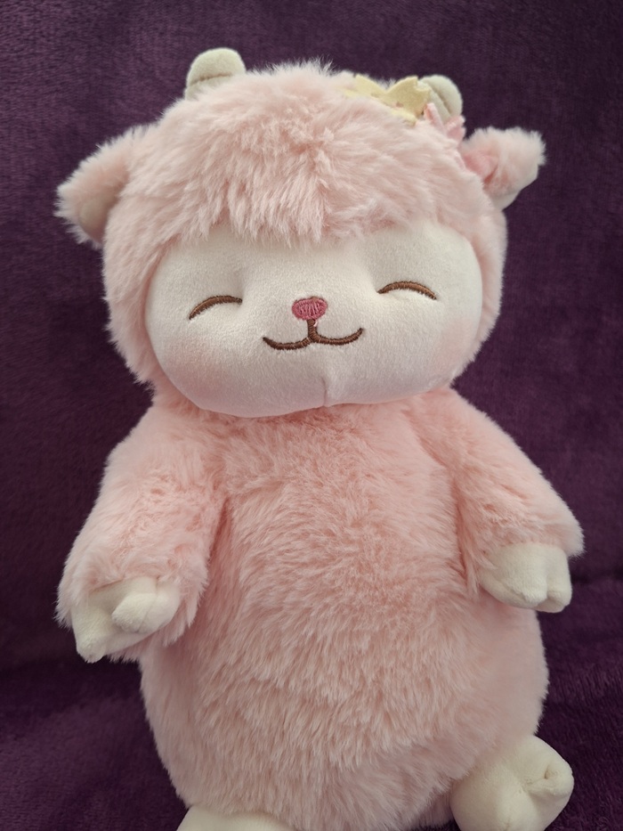 Sakura is a pink goat and Tsuki's best friend.